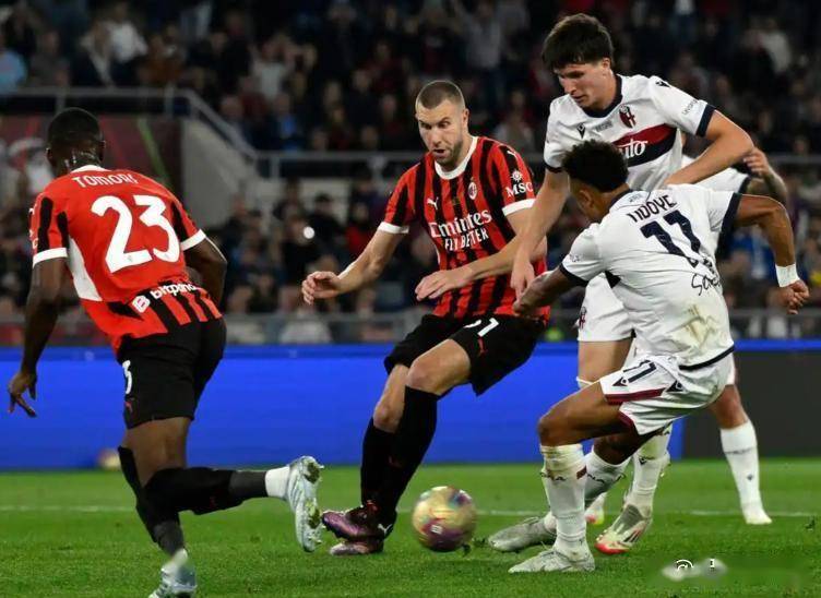 欧联杯：一场两边都伤得没人用的欧联杯意甲内战，博洛尼亚和罗马能踢成啥样？足球赛事分析